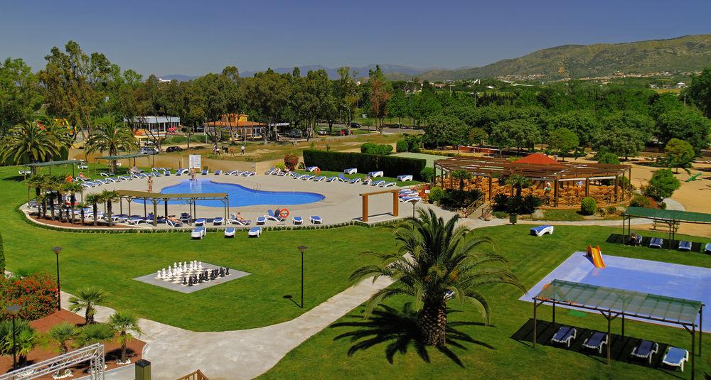 Hotel Spa Mediterraneo Park Roses Bagian luar foto