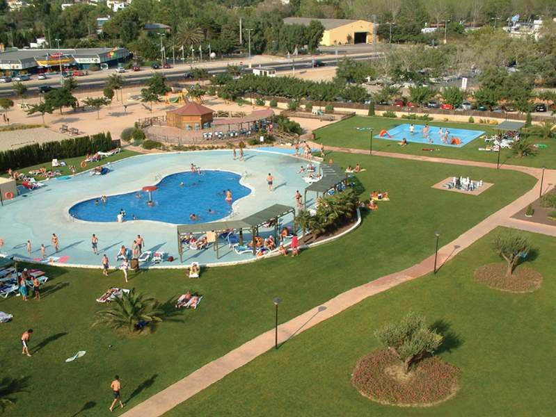 Hotel Spa Mediterraneo Park Roses Bagian luar foto