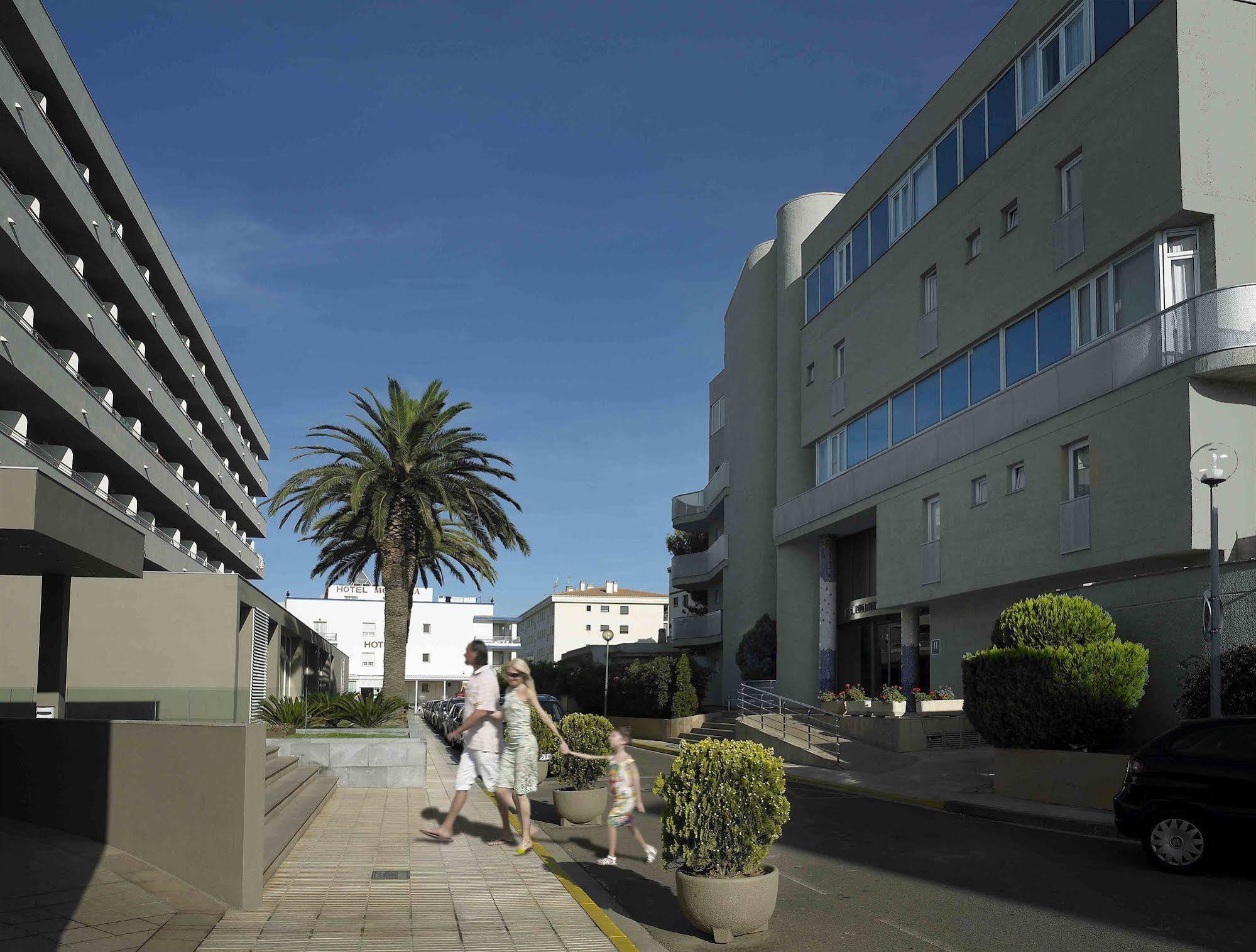 Hotel Spa Mediterraneo Park Roses Bagian luar foto