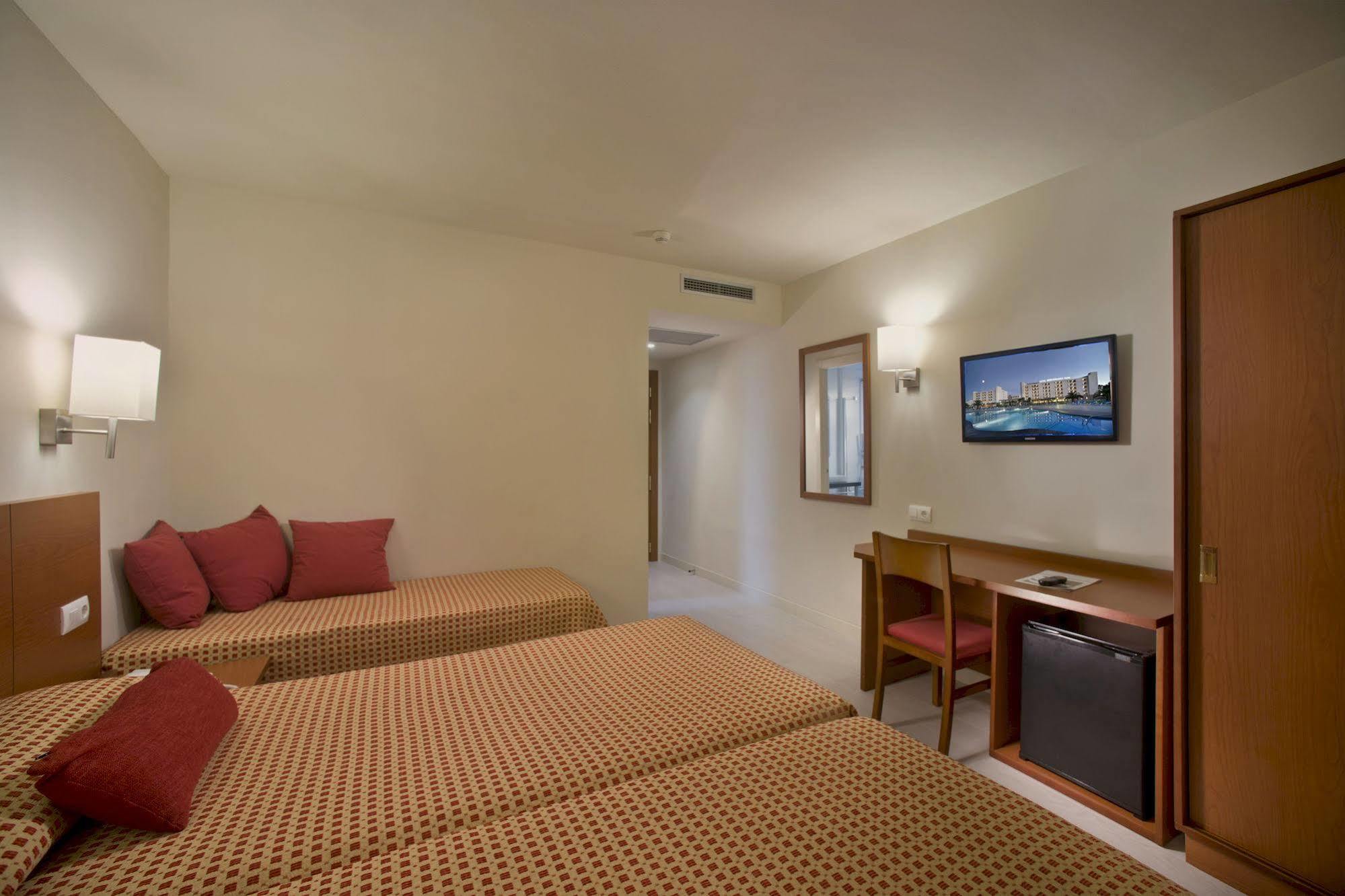 Hotel Spa Mediterraneo Park Roses Bagian luar foto